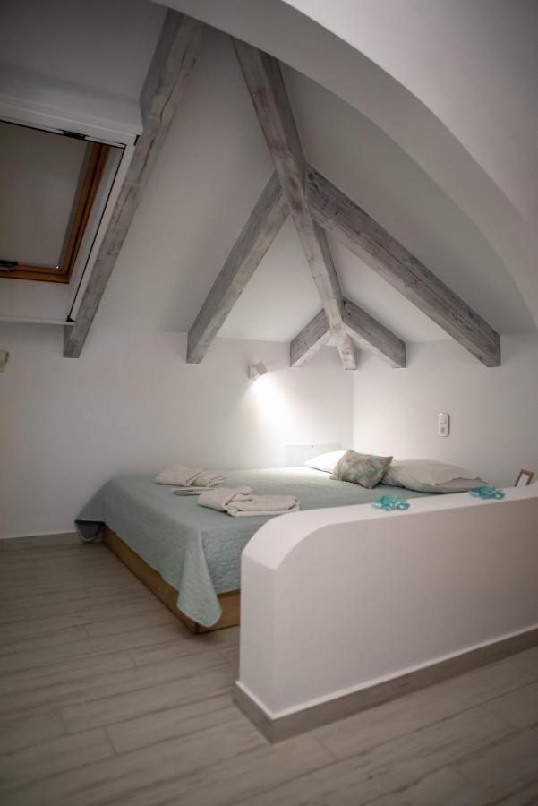 Holiday Lefkas Sunrise Luxury Appartments Nikiana Exteriör bild